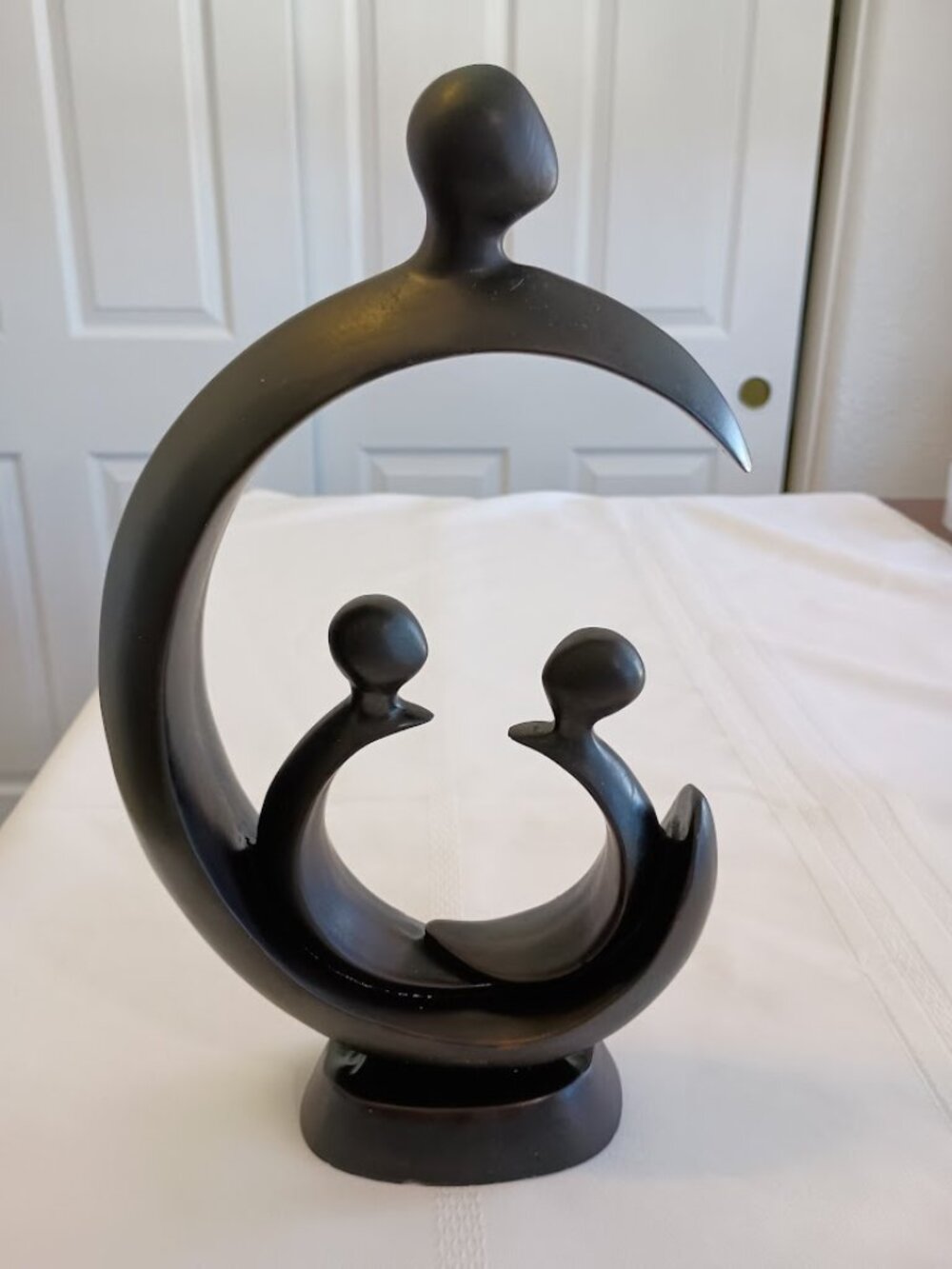 Vintage Abstract Parent and Children Circular Figurine